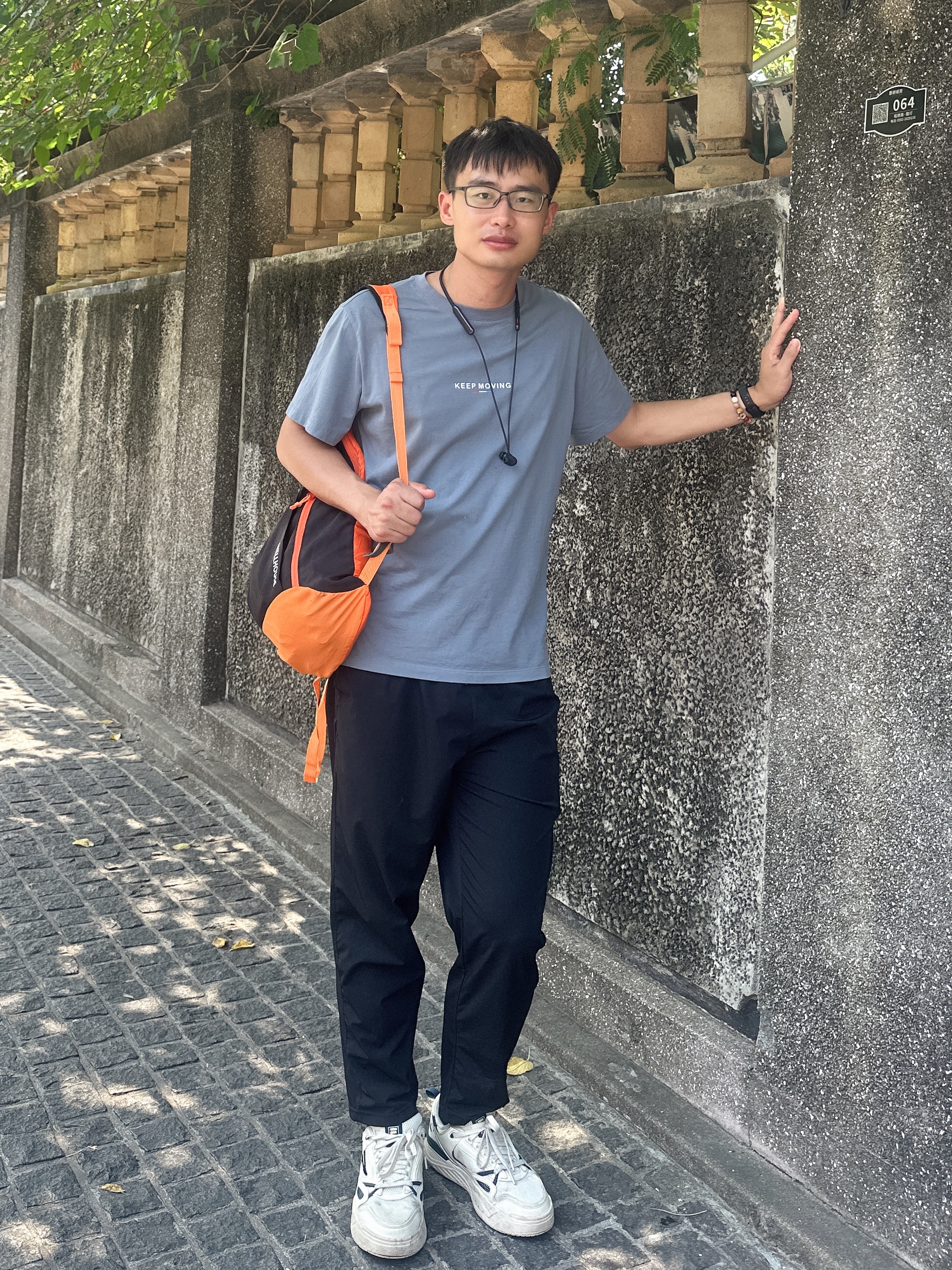 周方波个人照片